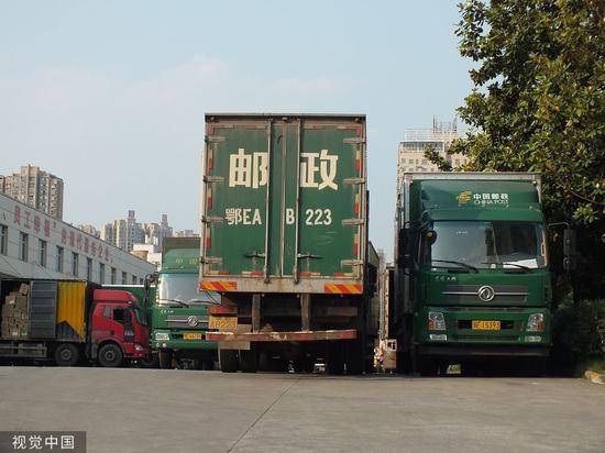 美高美163888 - 悲痛!3名解放军飞行员坠机牺牲,刚参加完国庆飞行表演