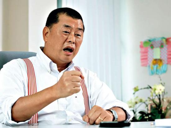 “乱港头目”黎智英被捕!25箱证物之下,他必将被钉在历史的耻辱柱上!