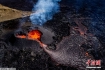 冰岛火山持续喷发