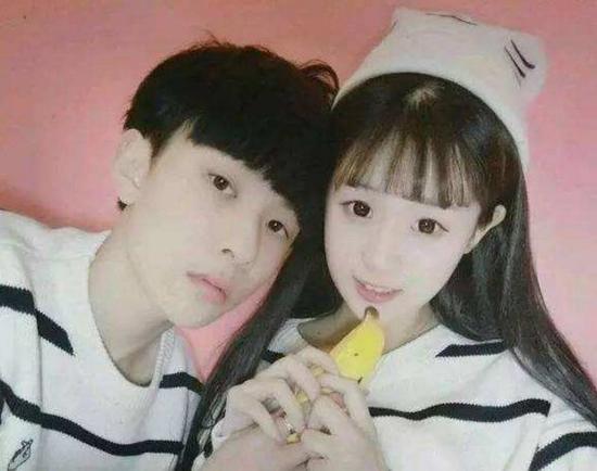 中国傻子:中国的傻子,一半在抖音,一半在快手