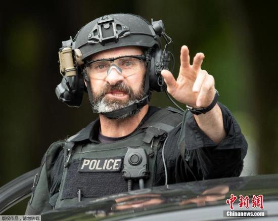 资料图:执勤的新西兰警察。