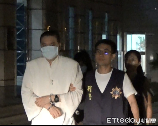 台夫妻档自称“活佛”骗钱 32名陆客组团赴台报案