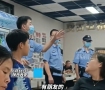 西安民警深夜探访烧烤店