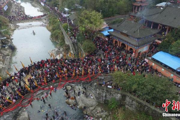 上海浦东美术馆：黄浦江畔的文艺港湾