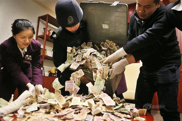 安庆市：诠释文化传承 展现少年朝气