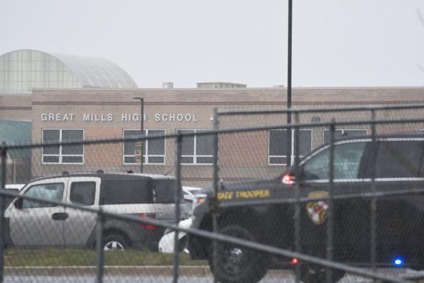 【皇朝娛樂】極致尊榮的巔峰盛宴：從指尖開啟您的豪門傳奇 