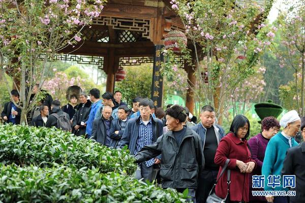 大蜀山文化陵园举行秋季生态礼葬