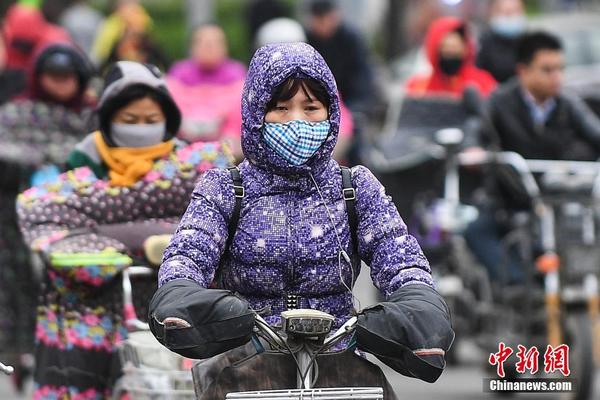 花开正盛醉游人（组图）