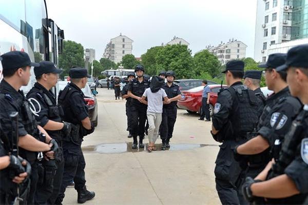 橫店炮王霍建華什么梗 