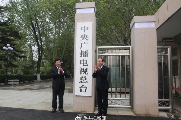 十国艺术家在国家体育馆开启马戏嘉年华