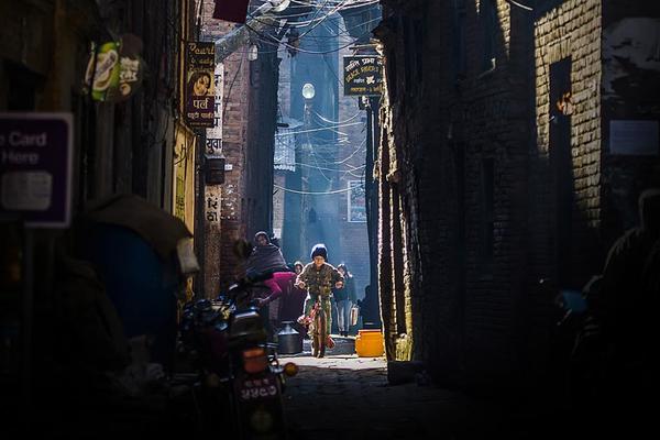 熬夜看球不伤身：中超 健康的健康指南