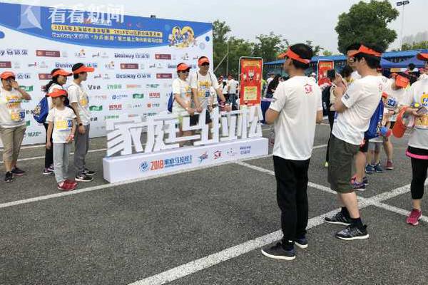  Xem None cùng bạn bè: Tạo bữa tiệc xem độc quyền của bạn