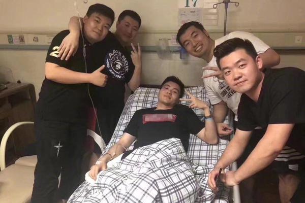  从小白到大神
：现场看球 预测的入门与进阶