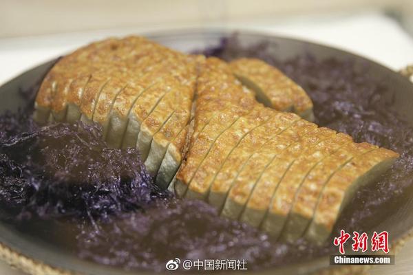 以书画为媒，助力国家无障碍环境展示馆精彩呈现<br>——“轮椅画家”秦百兰画展及新书发布会举行