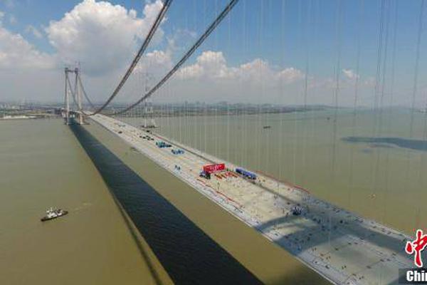  飞聊停运多闪并入抖音，字节社交按下暂停键