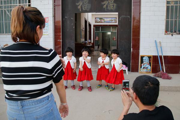 子宫内膜多厚才合适武汉代生手续移植呢