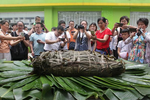 关塔那摩基地指挥官被解除职务，美军称对他“丧失信任”