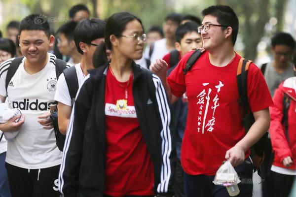 南陵县家发镇茶林村：真情送达温暖 关爱孤寡老人