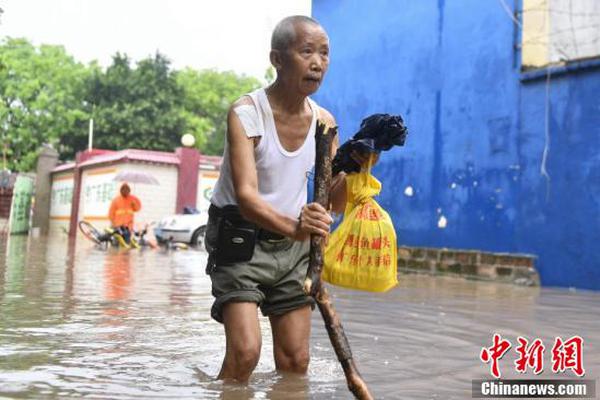 1.93亿选民投票全靠人工数 印尼大选累死272人