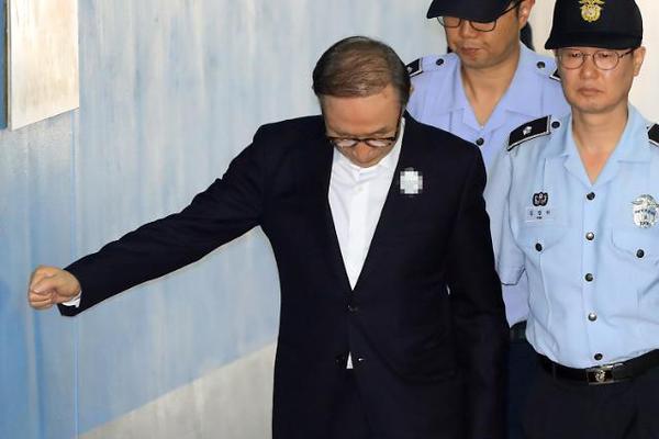 手抄报关于秋天