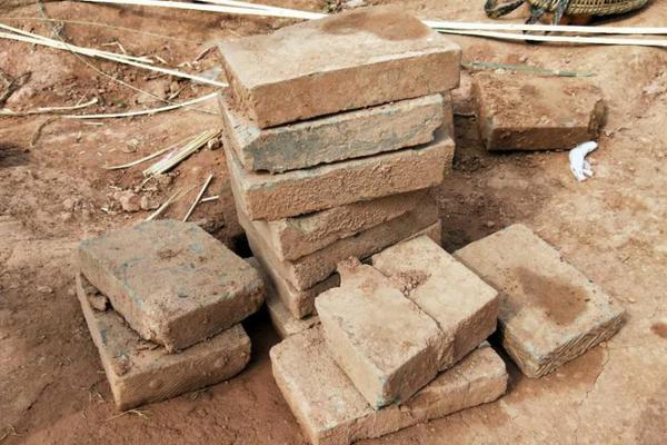 re圈小鬼是什么梗