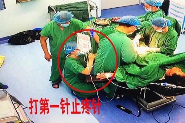 话剧《炉火照天地》专家研讨会在肥举行