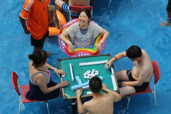 电子竞技?qq附近的人400是真是假