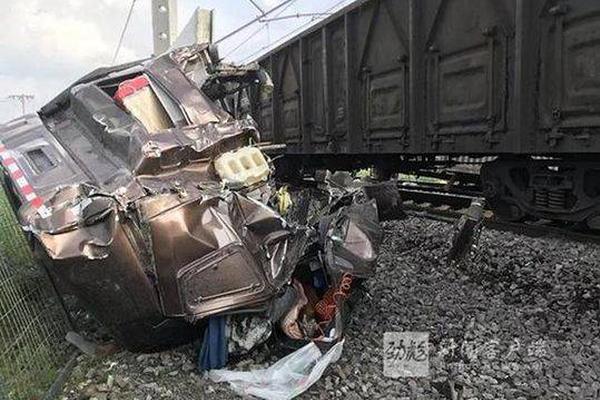 约战俄罗斯，为国争光——网络视频与评论集锦