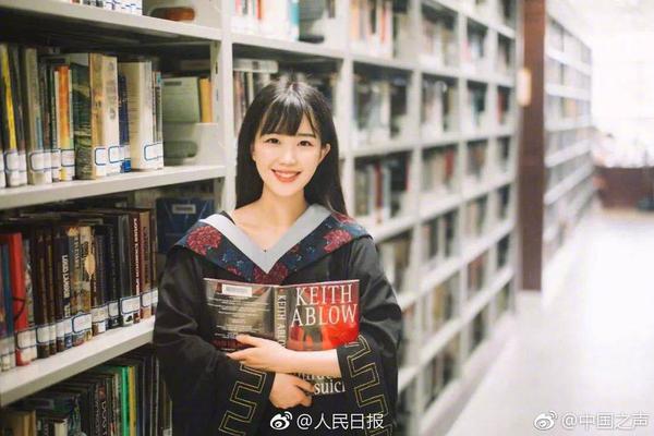 艺术家与孩子同台唱大戏