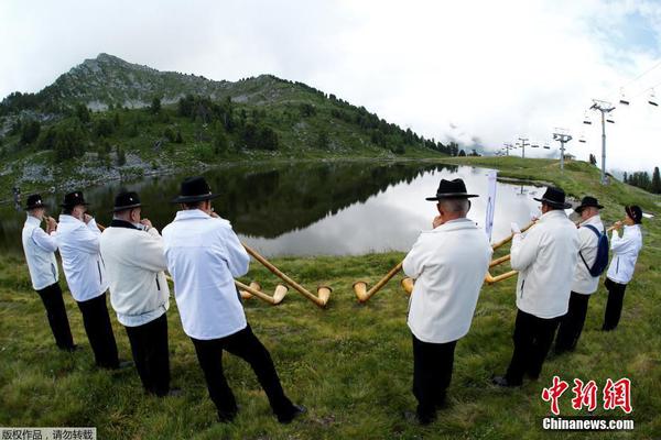 界首市第二十一届梨花诗会暨第二届桃花节开幕