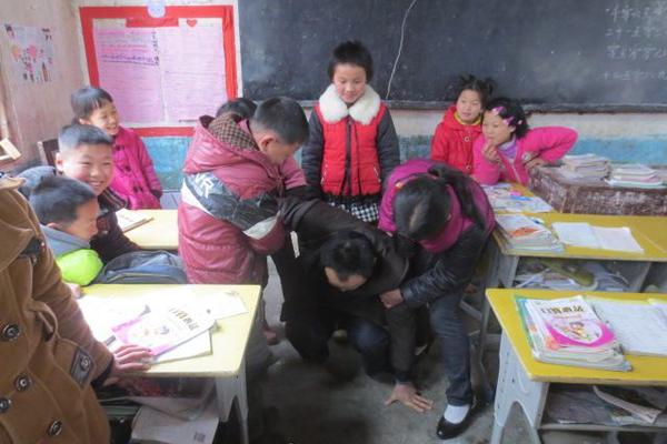  中国建材工程开创洛阳浮法技术大吨位生产线较高玻璃质量先河,企业新闻