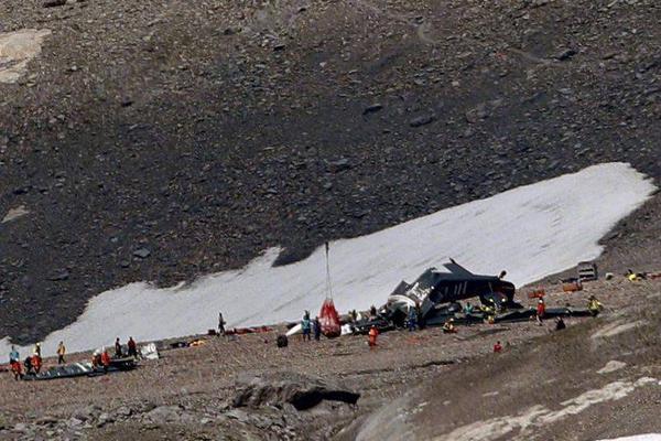  普通却自信是什么梗