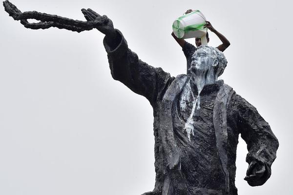 发芽的土豆可以吃吗有没有毒