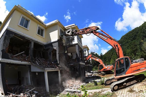 宝宝被噎住怎么办?家长应掌握海姆立克急救法