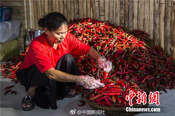 习近平总书记在深度贫困地区脱贫攻坚座谈会上的重要讲话引起强烈反响