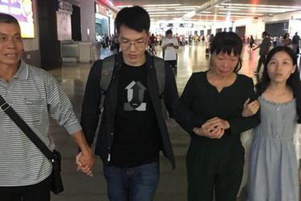 “国庆档”消费市场活力足