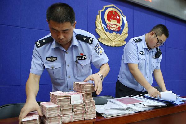 哈达迪在成都完成跟腱断裂手术