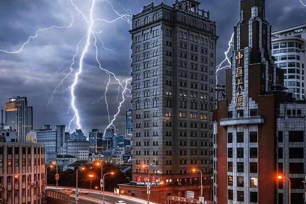 数据分析
：意甲 精彩瞬间如何看懂比赛的胜负手？