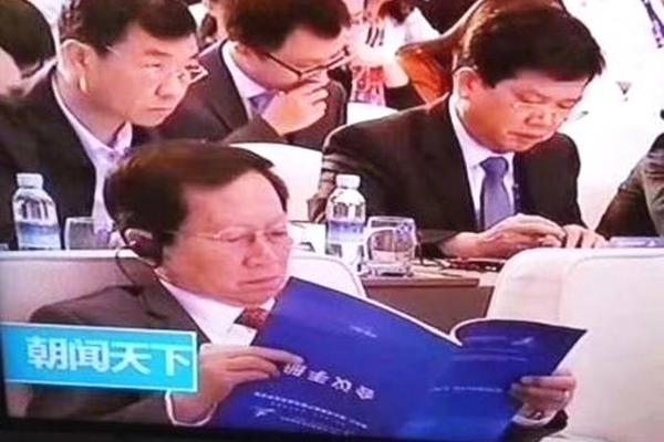 习近平同巴西联邦共和国总统举行会谈 两国元首一致同意推动中巴全面战略伙伴关系取得新的更大发展