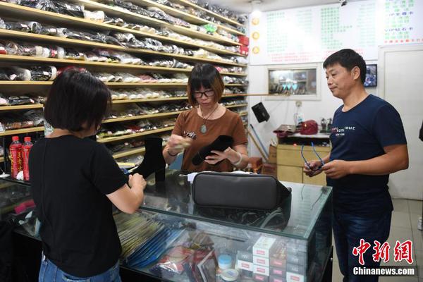 江西赣州：举办青少年禁毒春联书法比赛活动