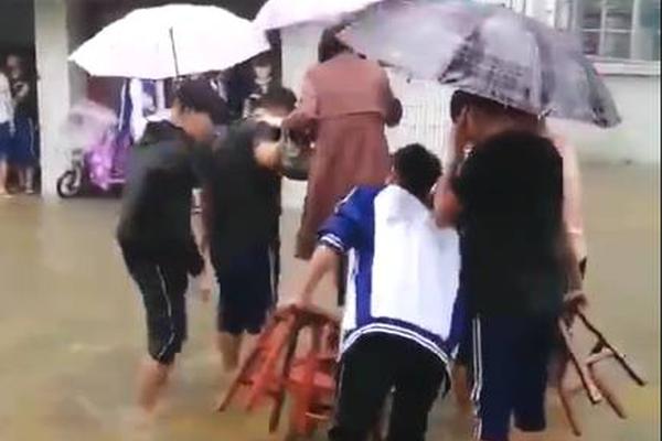 炸肉圆子是怎么配料