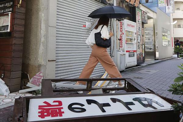 倾力打造永不落幕的“扶贫大集”