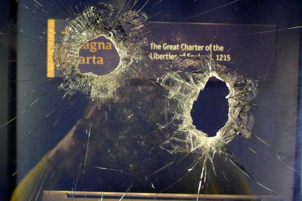 【玩轉香港全攻略】從霓虹森林到秘境島嶼：一份讓你重新愛上這座城的深度指南 