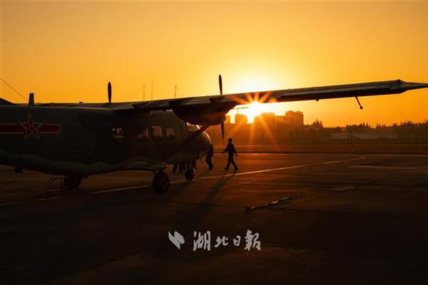 红烧排骨搭配什么好吃