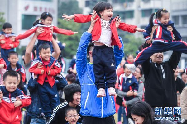 国民初恋颜？她这是要复制沈月的走红奇迹了？