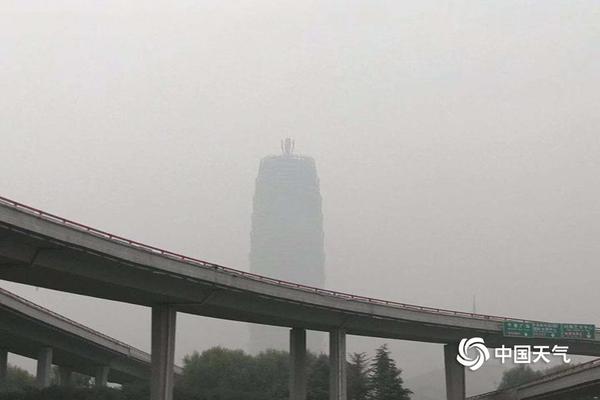 《焚城》：叙事完整，港风灾难片的诚意之作