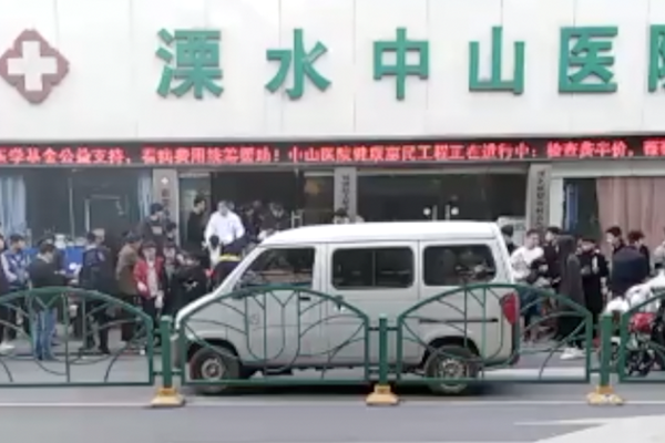 热带鱼中的清道夫吃不吃粪便的,如果吃,那它自已的粪便也吃吗?