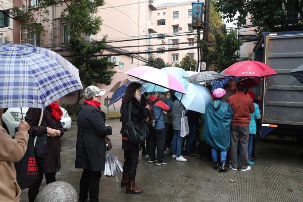 苏新平同名艺术展：用艺术重构心灵风景和精神家园