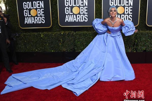 Qimoo百变穿搭 捕捉藏匿了一整个冬的温暖