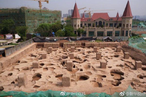 娃娃诵经典 居民赛包粽